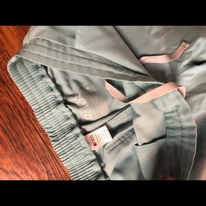 Figs set, light blue medium bottoms large top